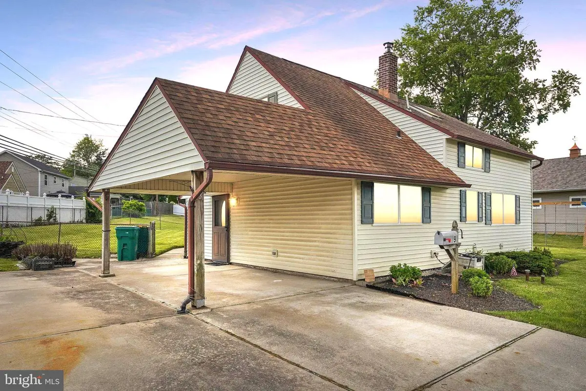 9 Rustleaf Ln, Levittown, PA 19055 - #1