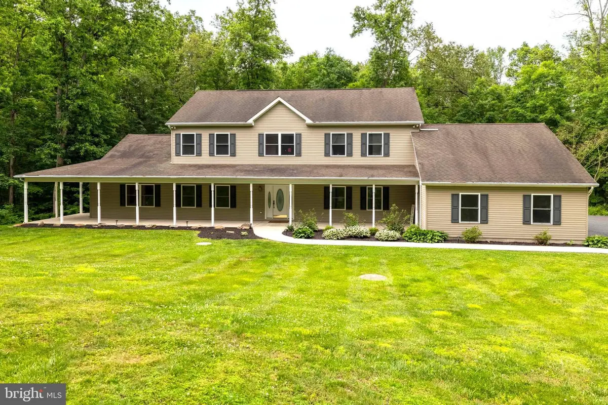 2511 Camp Rock Hill Rd, Quakertown, PA 18951 - #1