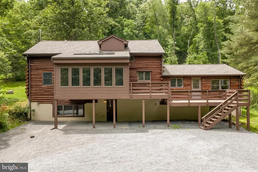 3591 Dogwood Ln, Riegelsville, PA 18077 - #2