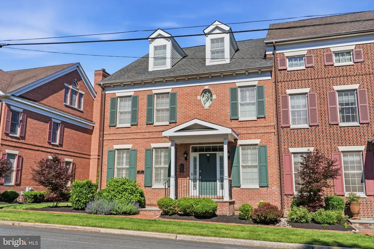 29 S Lincoln Ave, Newtown, PA 18940 - #1