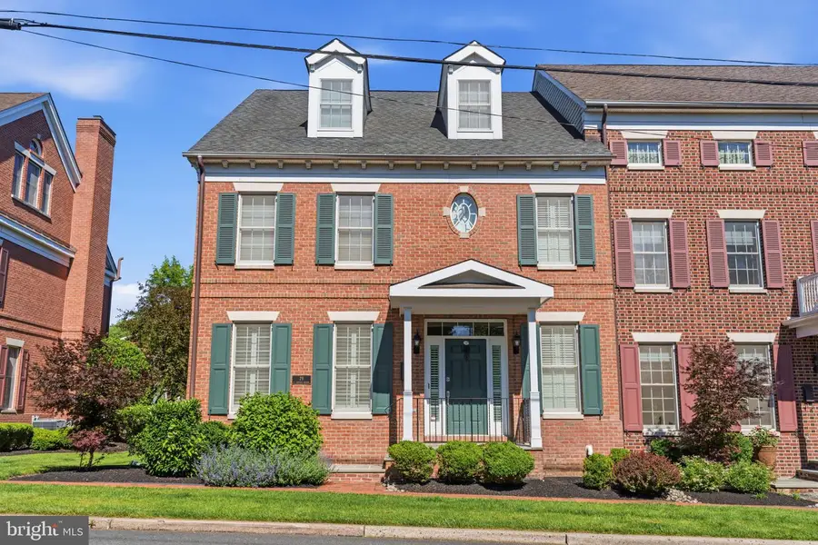 29 S Lincoln Ave, Newtown, PA 18940 - #2