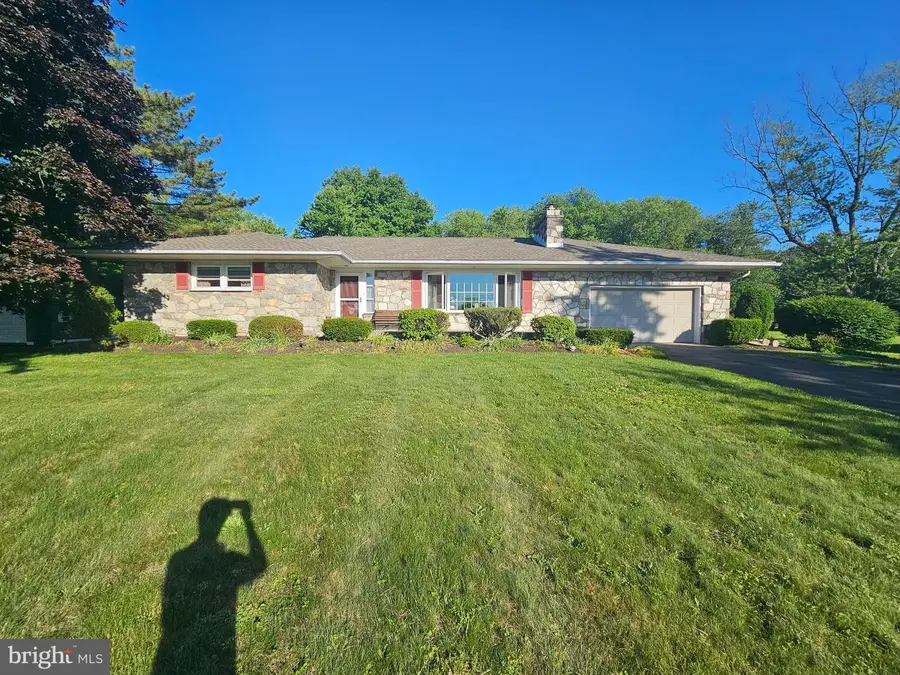 1727 Rickert Rd, Perkasie, PA 18944 - #2