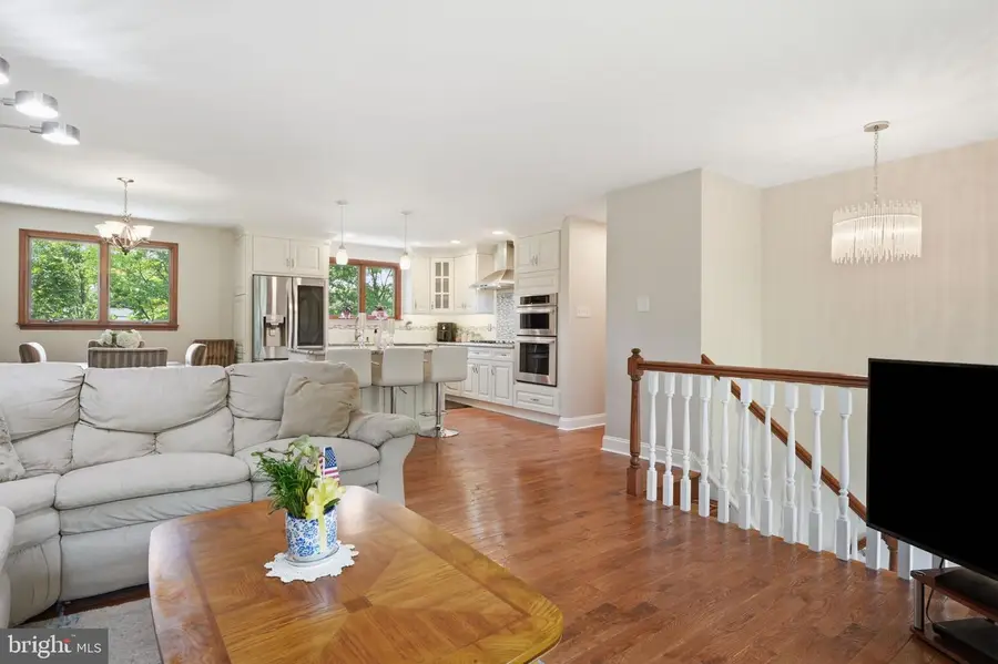 688 Fairfield Dr, Warminster, PA 18974 - #2