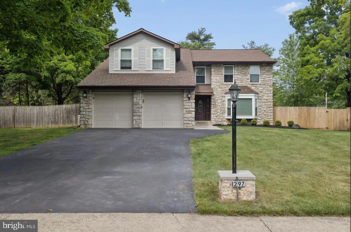 1297 Quarry Commons Dr, Yardley, PA 19067 - #1