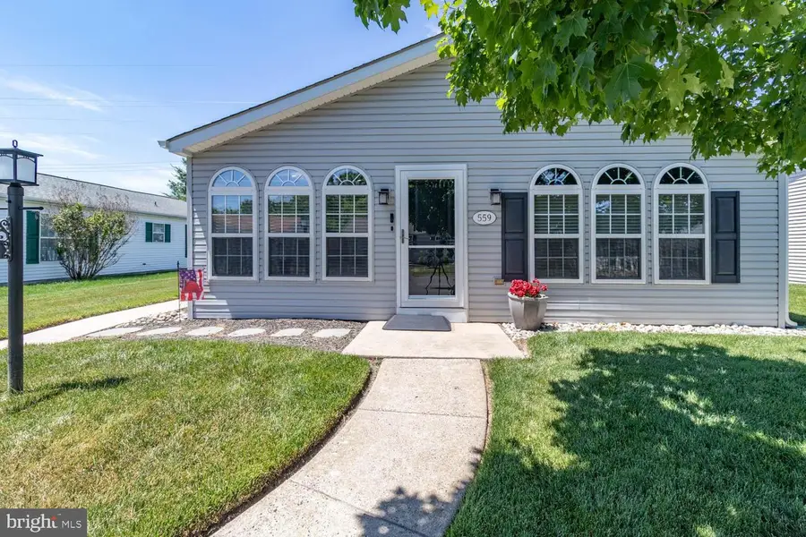 559 Spring Meadow Cir, New Hope, PA 18938 - #2