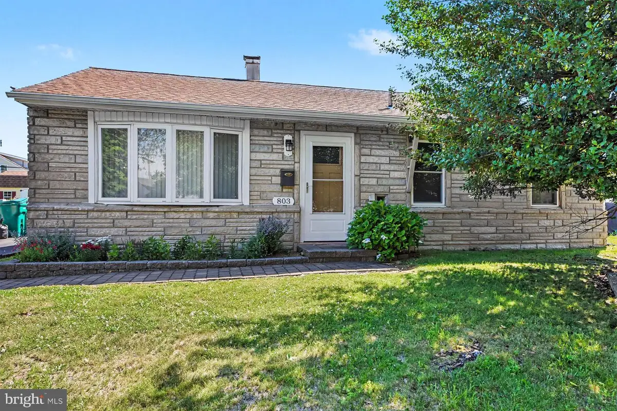 803 Hilary Ave, Croydon, PA 19021 - #1