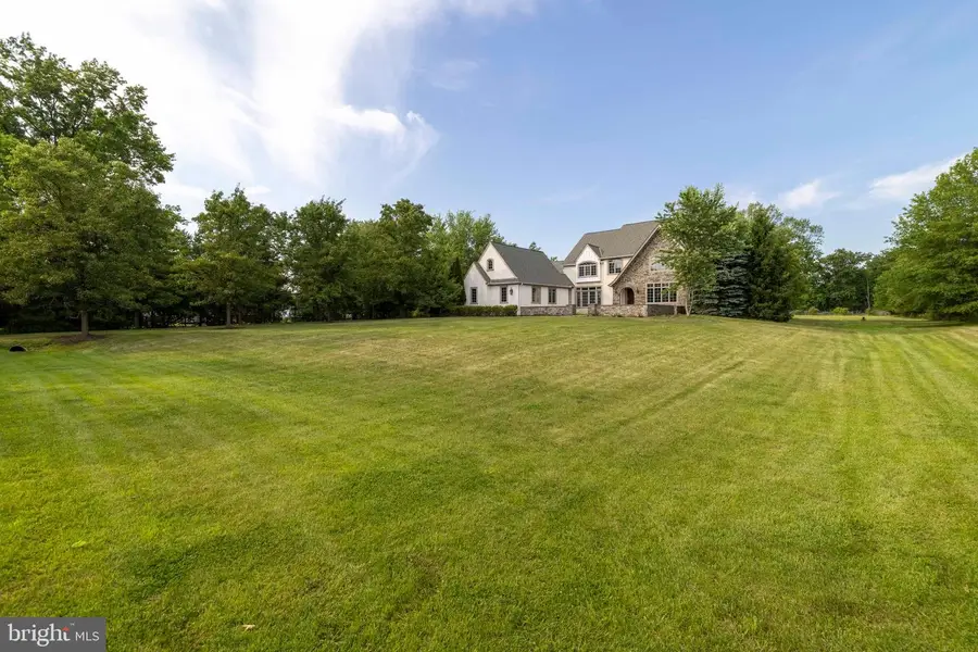 265 Walter Rd, Chalfont, PA 18914 - #2