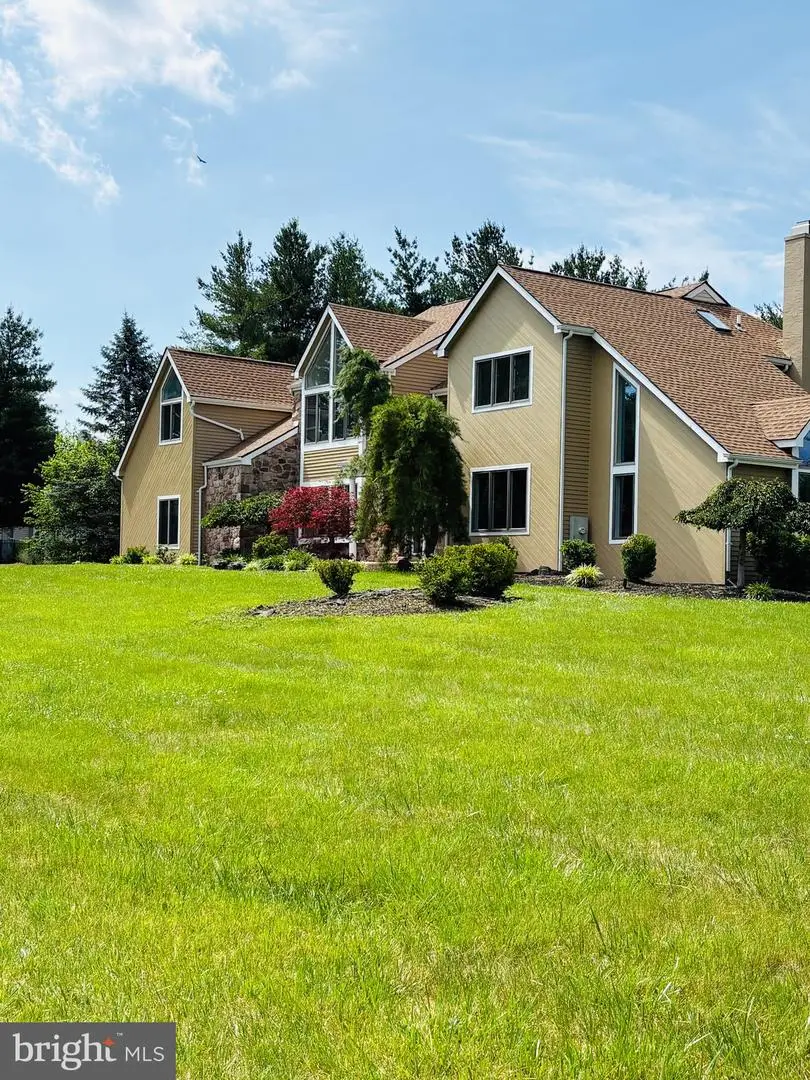 112 Bobbie Dr, Ivyland, PA 18974 - #2