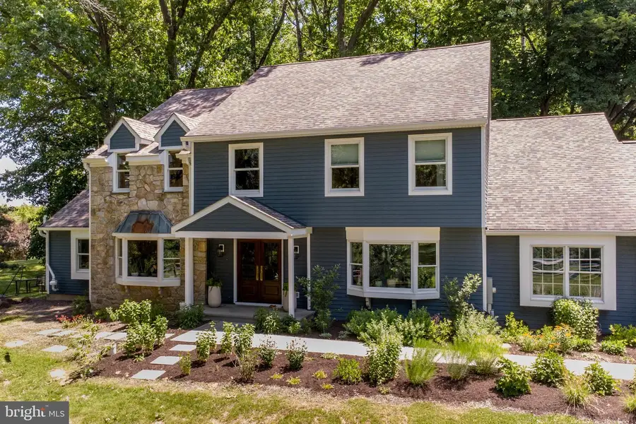 2752 N Sugan Rd, New Hope, PA 18938 - #2