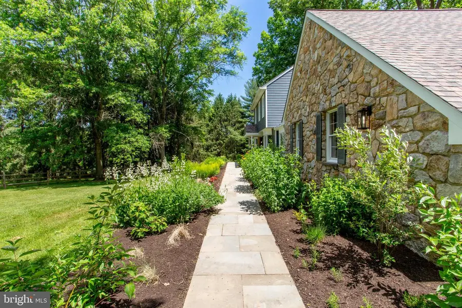 2752 N Sugan Rd, New Hope, PA 18938 - #3