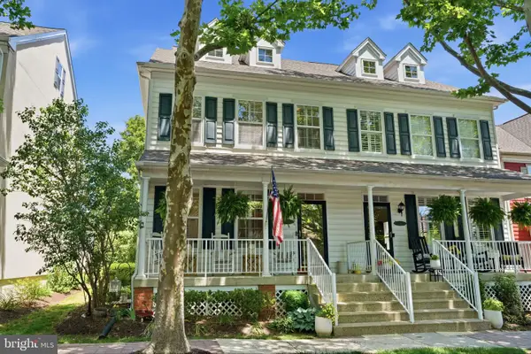 5 Woodbridge Dr, DOYLESTOWN, PA 18901
