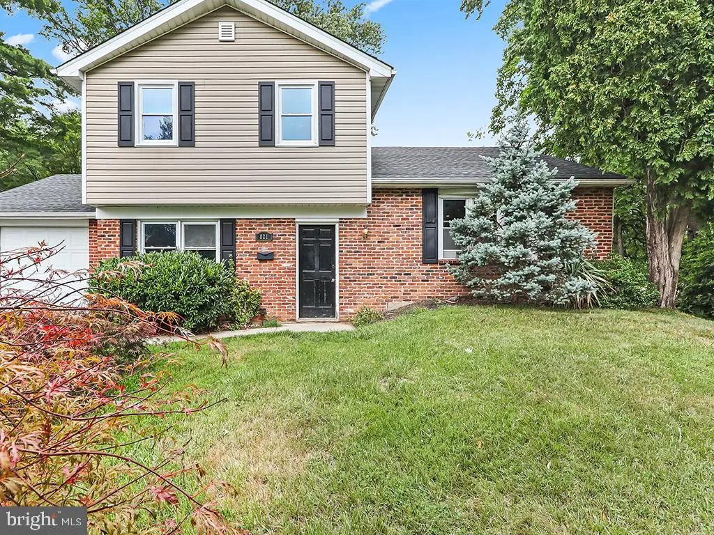 821 Sweetbriar Dr, Warminster, PA 18974 - #1