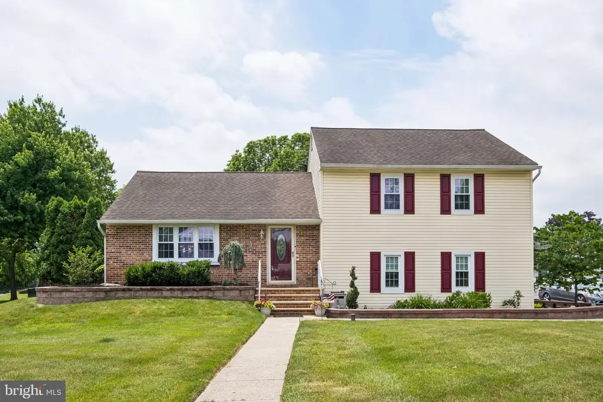10 Monroe Way, Newtown, PA 18940 - #1