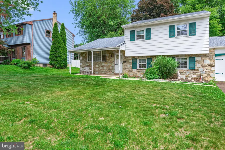183 Windsor Ave, Southampton, PA 18966 - #2