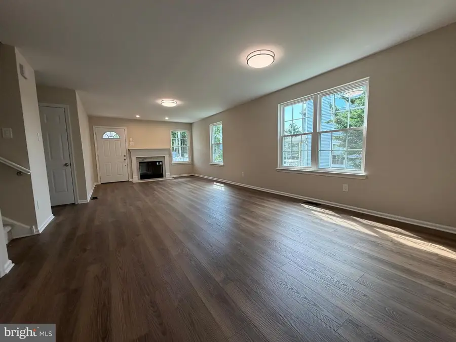 51 Kirkwood Dr, Newtown, PA 18940 - #3