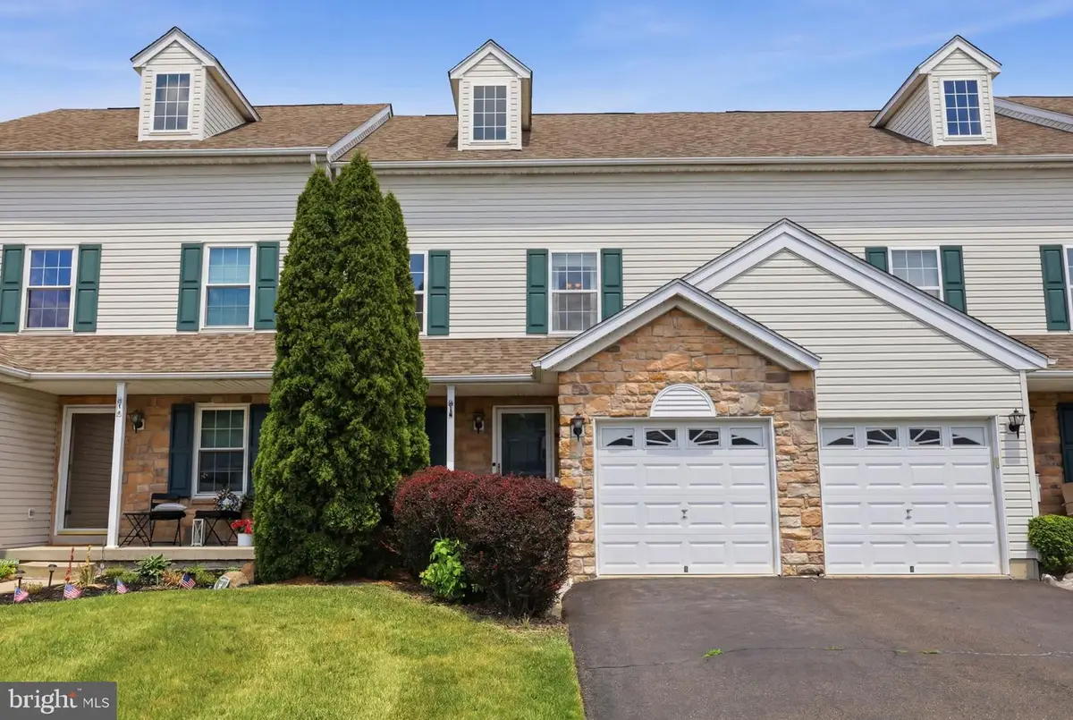 314 Cedar Waxwing Dr, Warrington, PA 18976 - #1