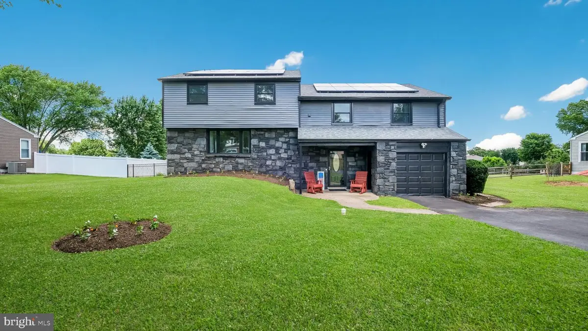 106 Cedarbrook Dr, Southampton, PA 18966 - #1