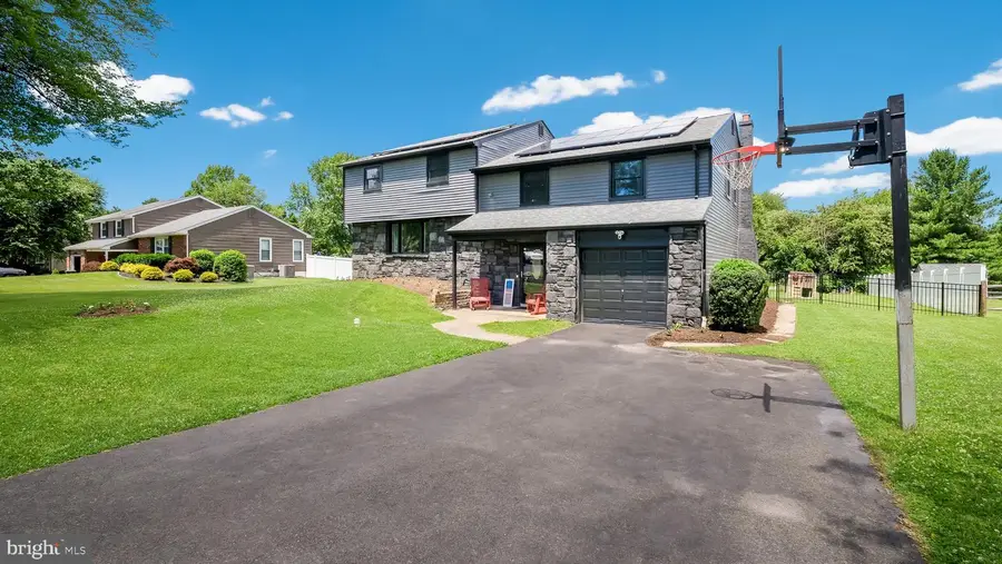 106 Cedarbrook Dr, Southampton, PA 18966 - #2