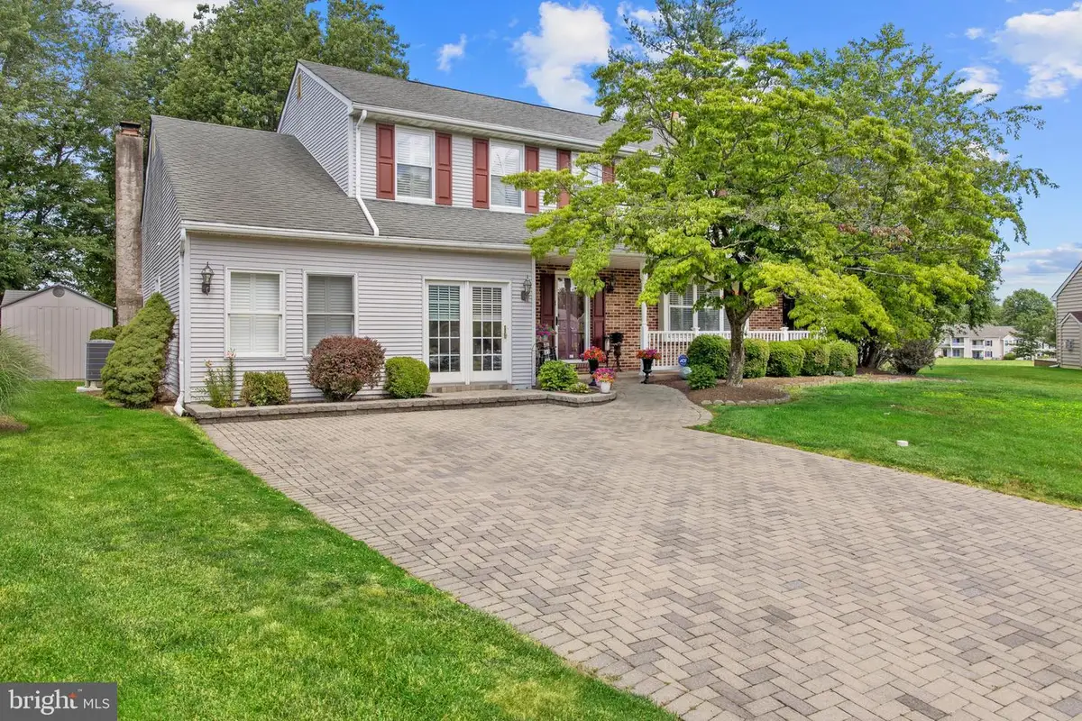 487 Cambridge Ln, Newtown, PA 18940 - #1