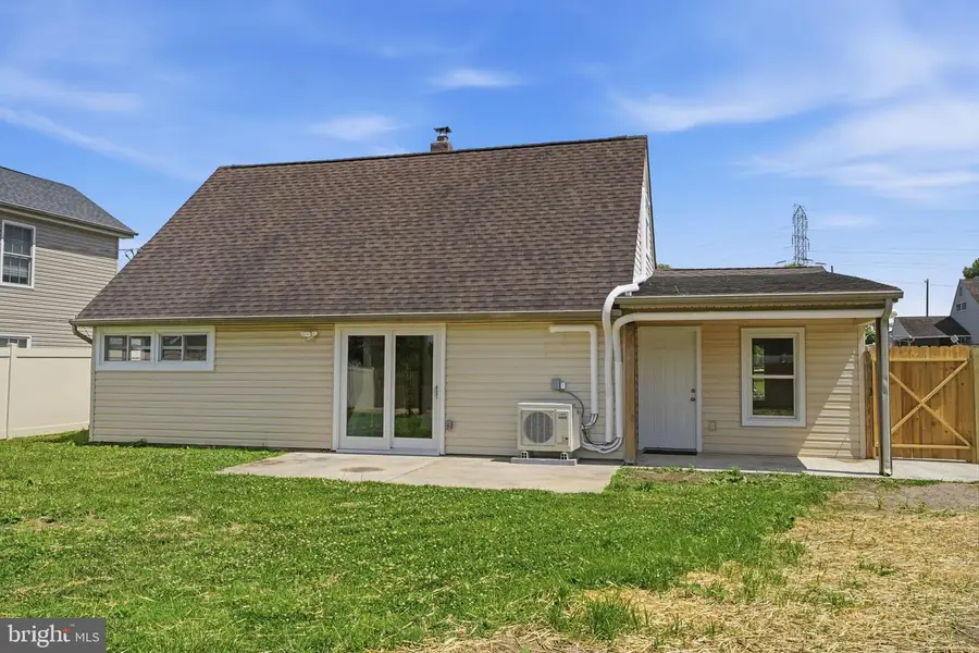 75 Ivy Hill Rd, Levittown, PA 19057 - #3