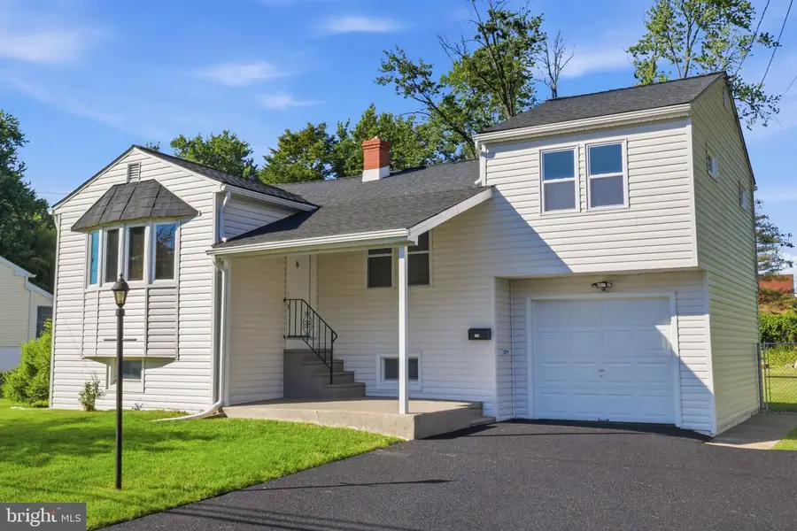 110 Elmwood Ave, Feasterville Trevose, PA 19053 - #2