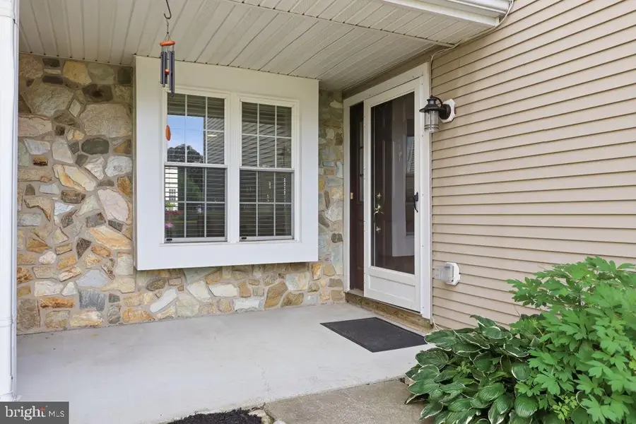 254 Sequoia Dr, Newtown, PA 18940 - #3