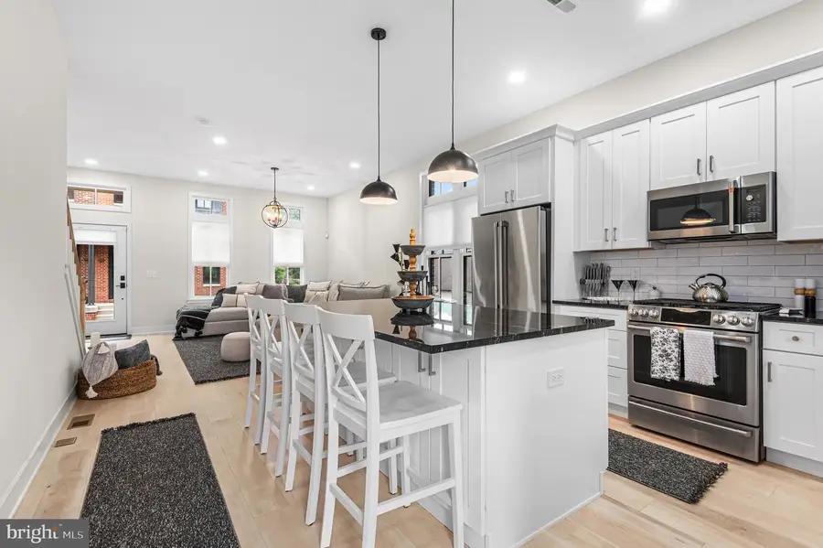 117 Thornton Ln, Newtown, PA 18940 - #3