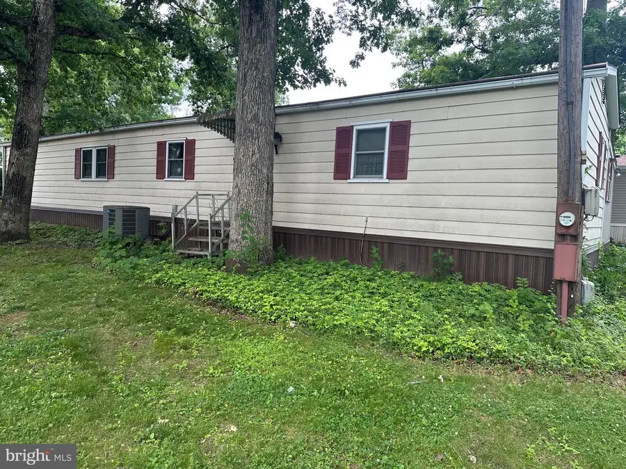 1027 Pine Cir, Telford, PA 18969 - #3