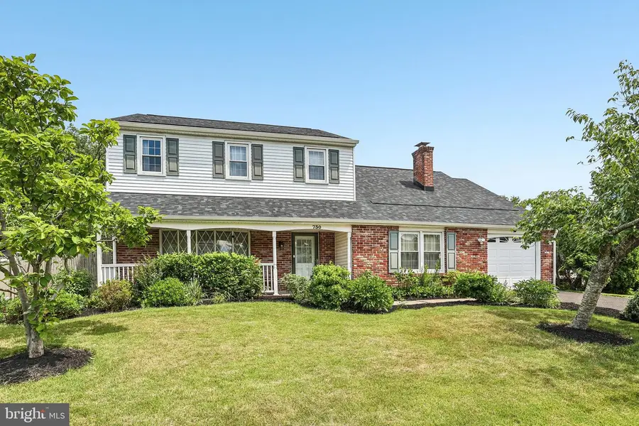 730 Fairbridge Dr, Fairless Hills, PA 19030 - #2