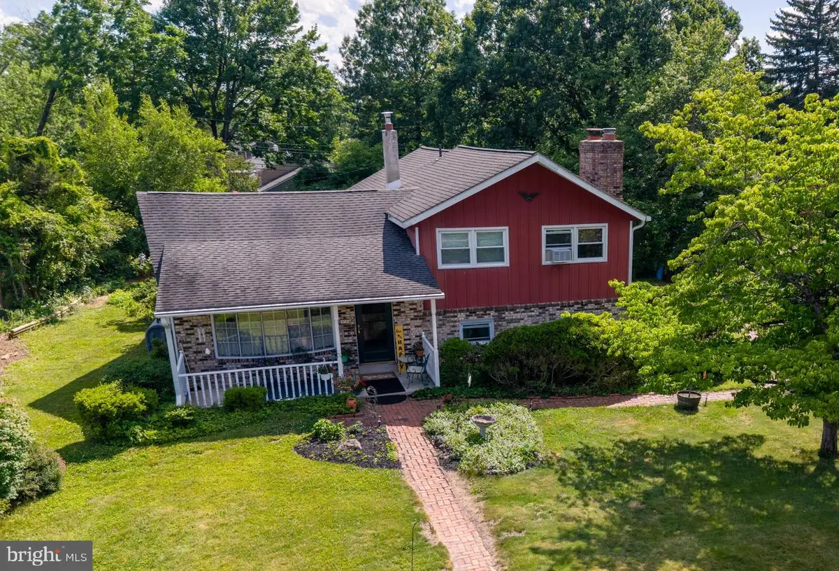 36 Schoolhouse Rd, Chalfont, PA 18914 - #1