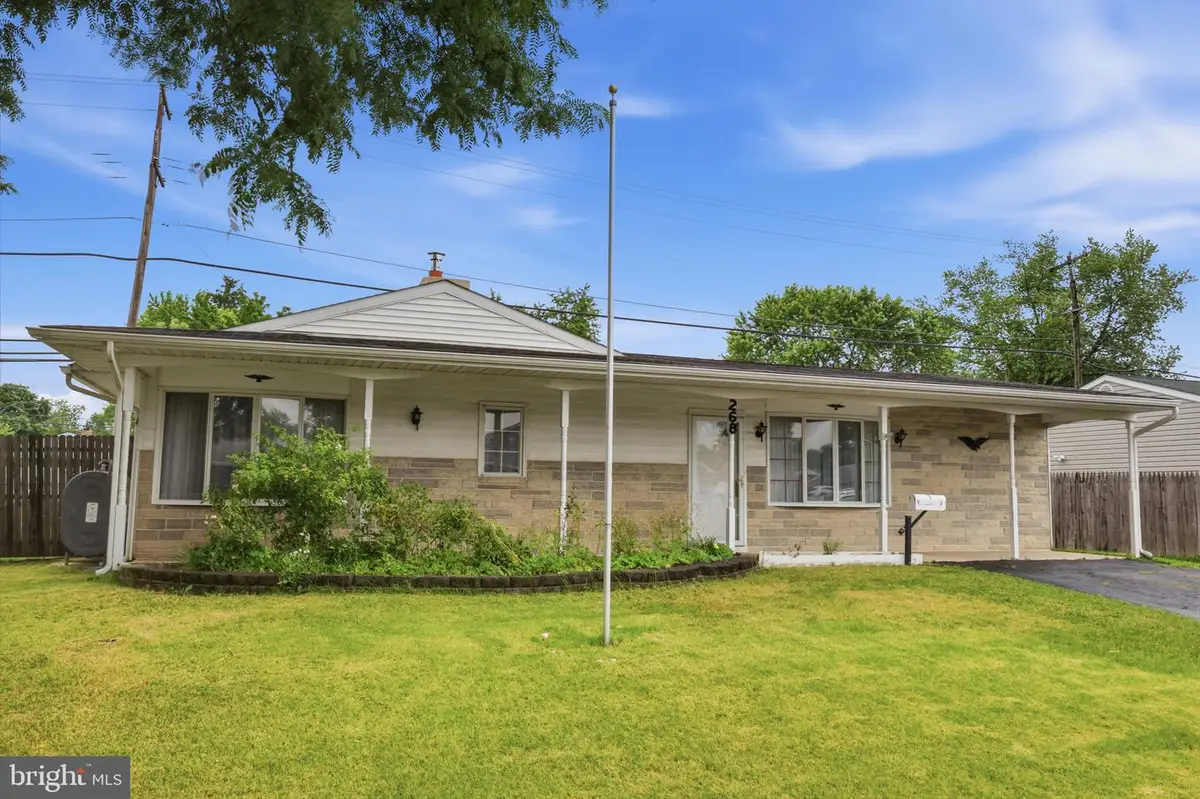 268 Blue Ridge Dr, Levittown, PA 19057 - #1
