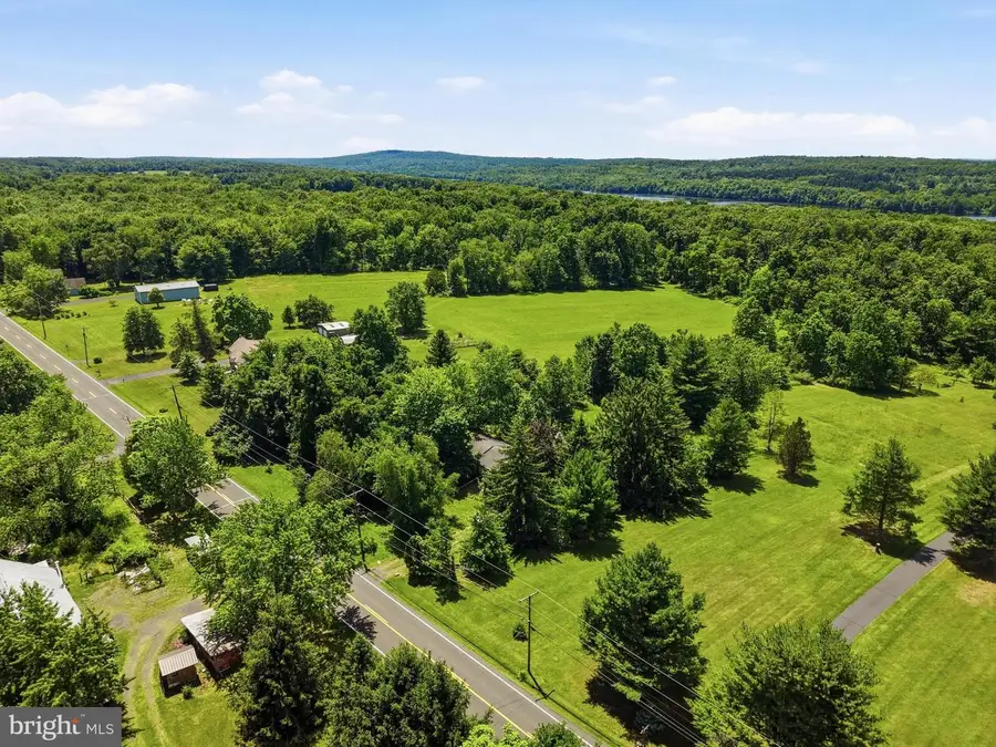 3610 Ridge Rd, Perkasie, PA 18944 - #2