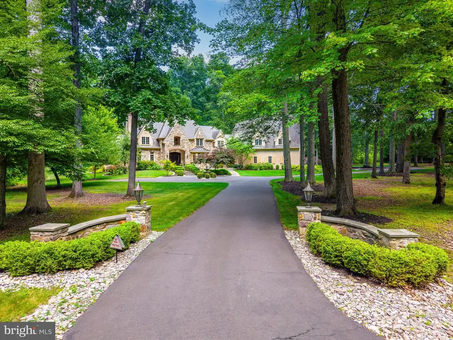 3525 Wellsford Ln, Doylestown, PA 18902 - #2