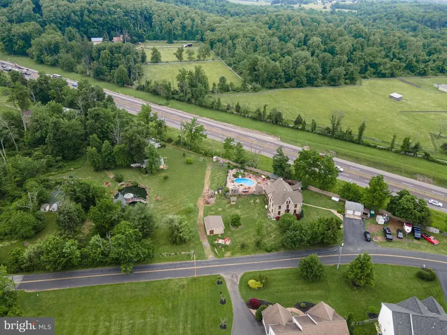 2485 Hieter Rd, Quakertown, PA 18951 - #2