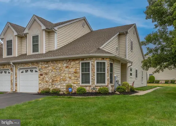 66 Ashley Dr, Warminster Ashley Dr, WARMINSTER, PA 18974