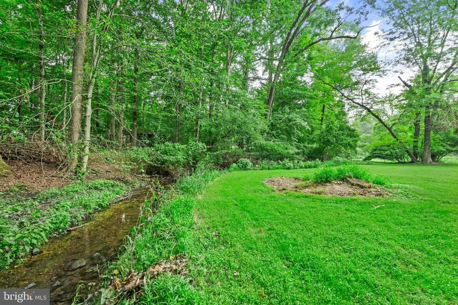 2001a Woodland Dr, Yardley, PA 19067 - #2