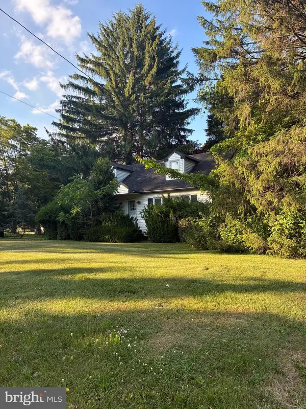 3251 Durham Rd, DOYLESTOWN, PA 18902