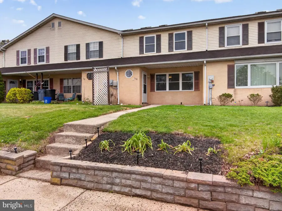 110 Laurel Ct, Quakertown, PA 18951 - #2