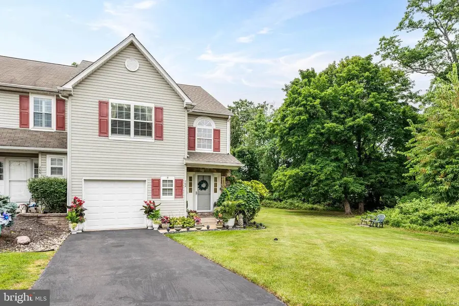 764 Edden Ct, Southampton, PA 18966 - #2