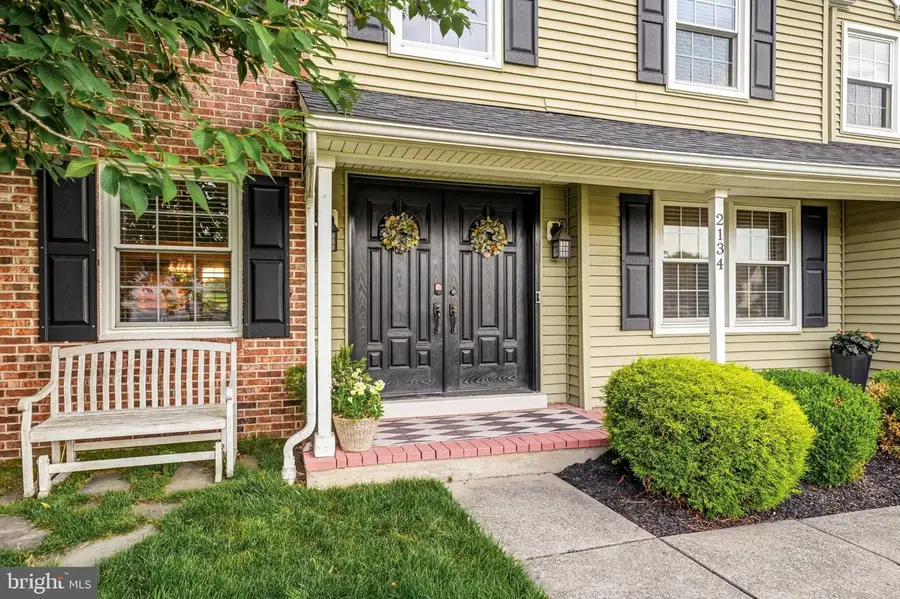 2134 W Wellington Rd, Newtown, PA 18940 - #3
