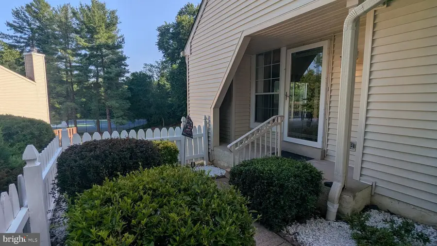 1634 Mcnelis Dr, Southampton, PA 18966 - #3