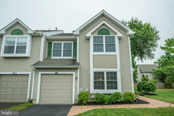261 Sequoia Dr, NEWTOWN, PA 18940