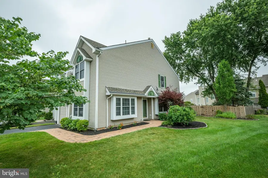 261 Sequoia Dr, Newtown, PA 18940 - #3