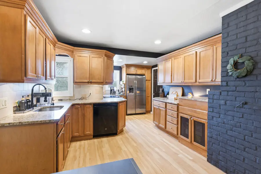 15 Elm Ln, Levittown, PA 19054 - #2
