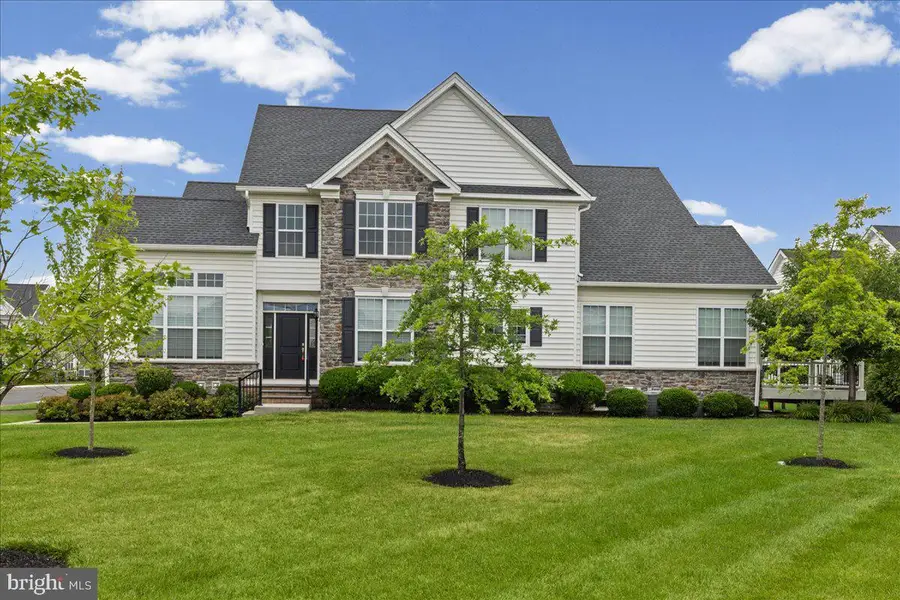 1733 Locust Dr, Yardley, PA 19067 - #2