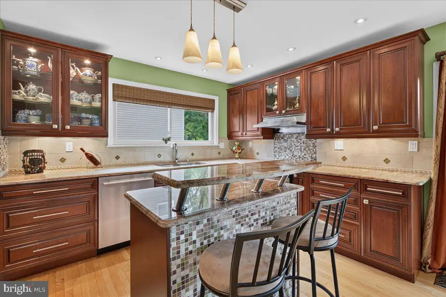 17 Seedling Dr, Holland, PA 18966 - #3