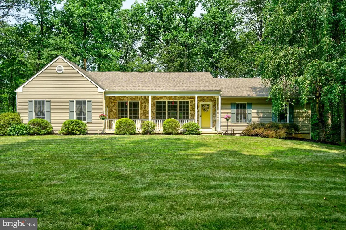 1045 Mountainview Dr, Quakertown, PA 18951 - #1
