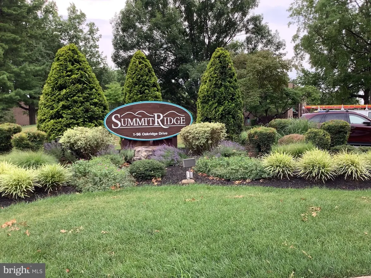 52 Oakridge Dr, Langhorne, PA 19047 - #1