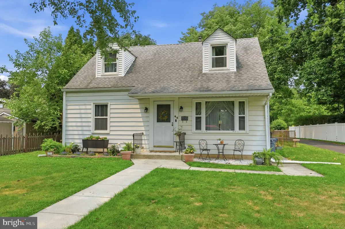 44 Letchworth Ave, Yardley, PA 19067 - #1