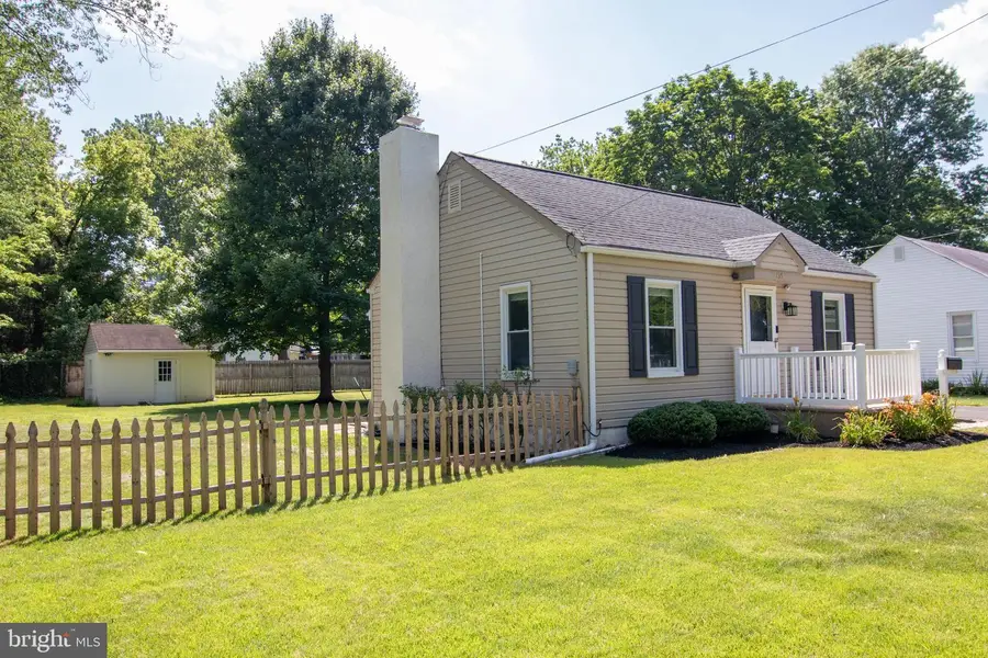 135 Longshore Ave, Yardley, PA 19067 - #2